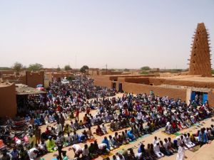 Arriving in Agadez, Niger for Friday prayers